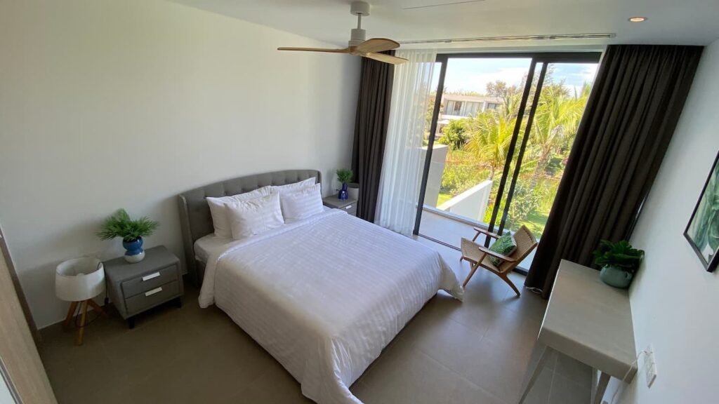 Villa 4 phòng ngủ view sông - Golden Bee Travel